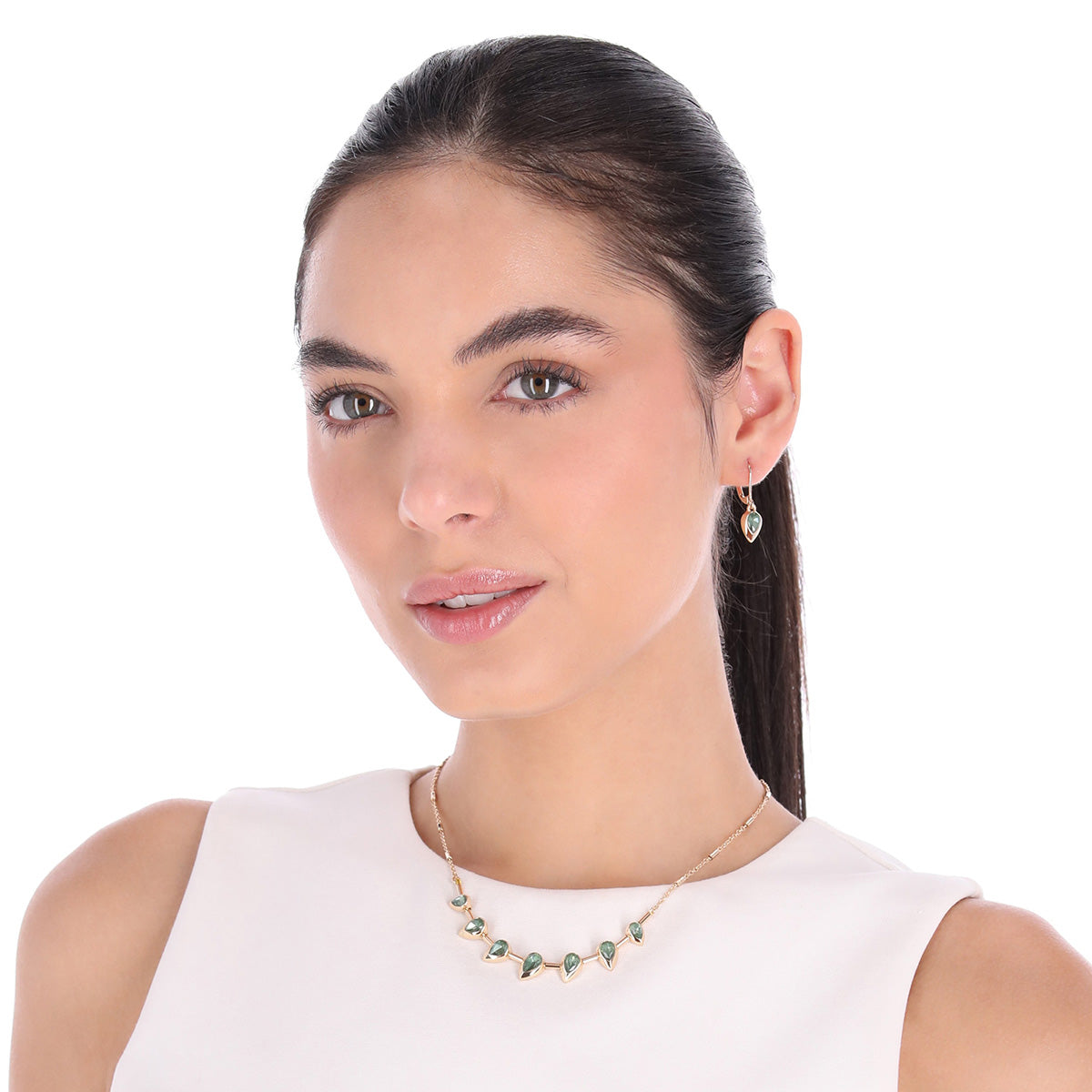 BOXSETCOLLAR ANNE KLEIN COLOR DORADO FORMA ASIMETRICO 01B01288