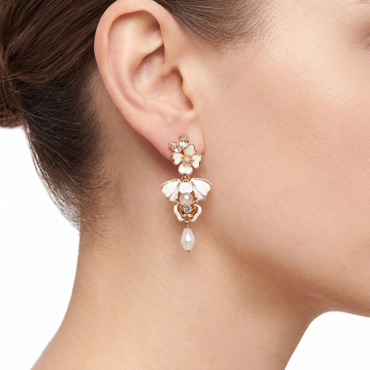 ARETES ANNE KLEIN ALEACION DE METALES COLOR DORADO FORMA FLOR 01C00547