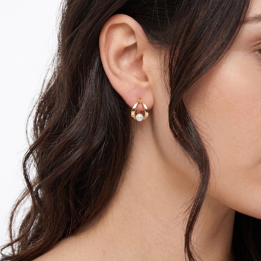 Aretes Color Dorado Anne Klein Forma Asimetrico Tipo Multipack , Cierre Tipo Poste, Familia Cocoa Beach, Contenido 3 Pares De Aretes