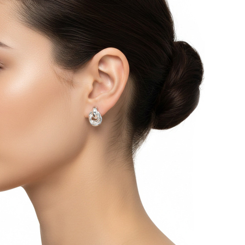 Aretes Color Plateado Anne Klein Forma Asimetrico Tipo Multipack , Cierre Tipo Poste, Familia Cocoa Beach, Contenido 3 Pares De Aretes