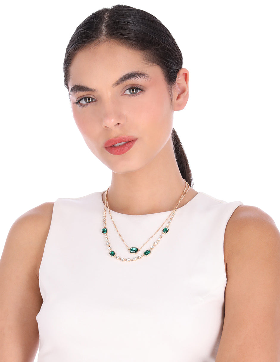 COLLAR ANNE KLEIN ALEACION DE METALES COLOR DORADO FORMA CUADRADO 01N00535
