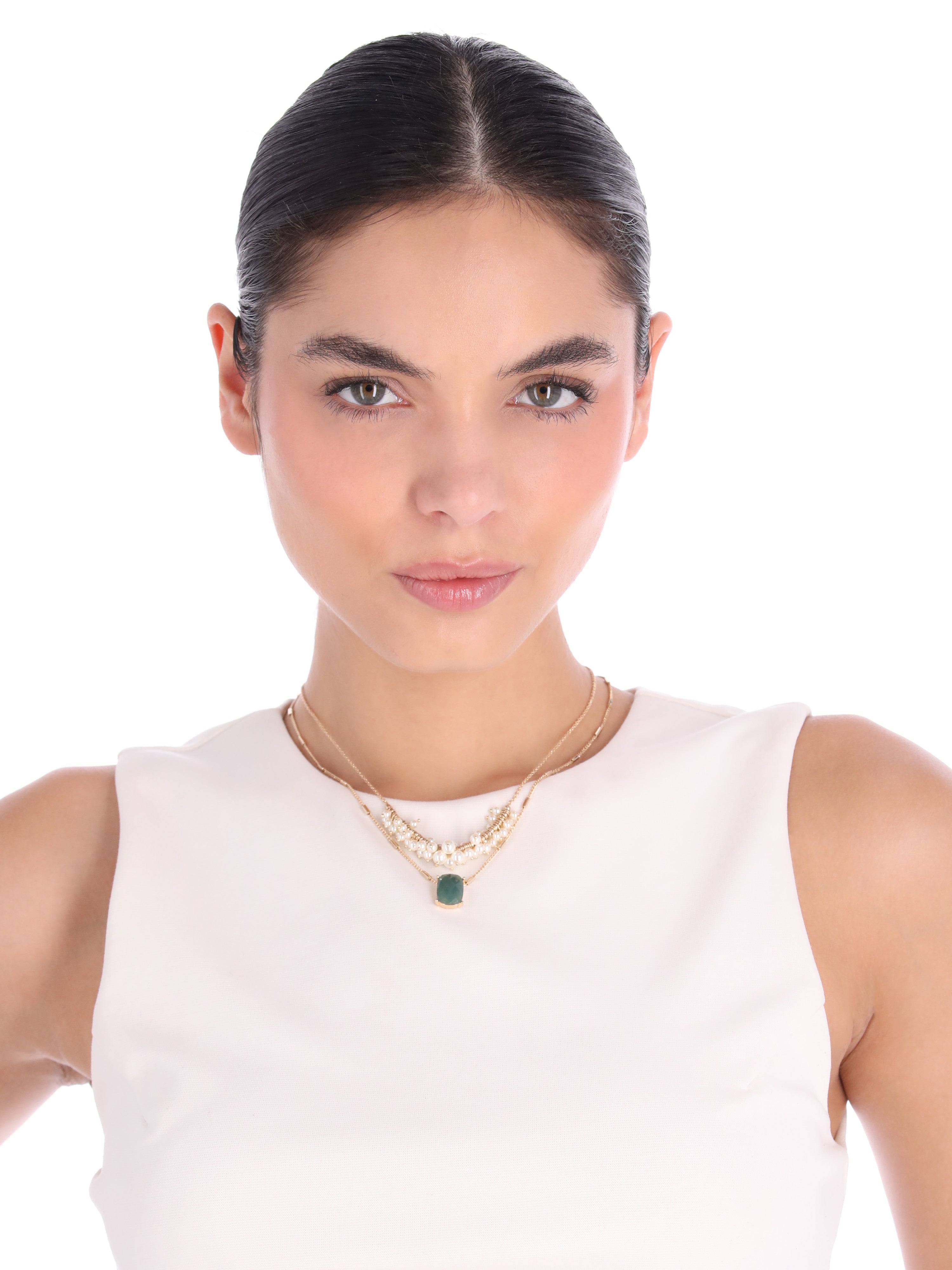 COLLAR ANNE KLEIN COLOR DORADO FORMA CUADRADO 01N00720