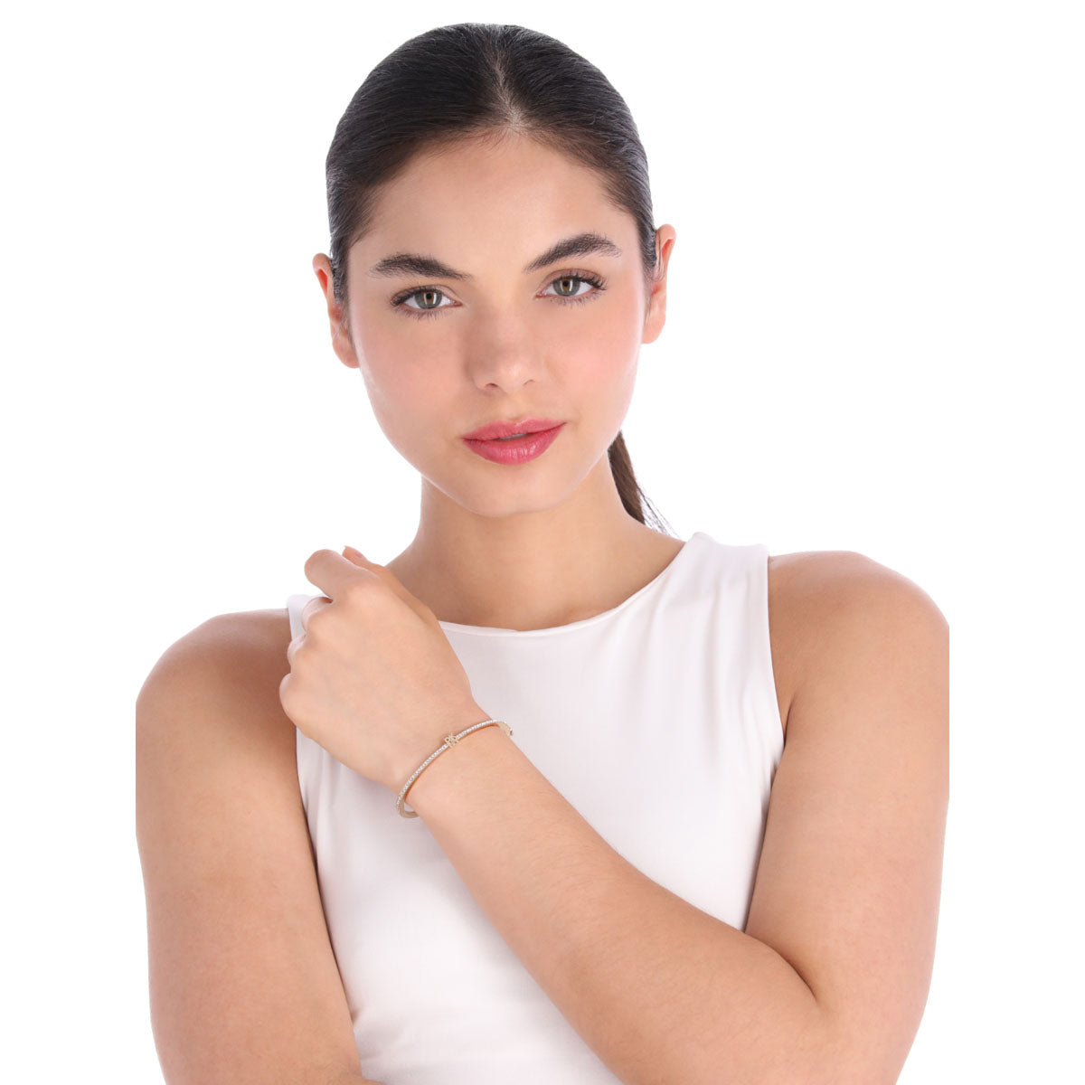 PULSERA DKNY COLOR DORADO FORMA LOGO 04B00319