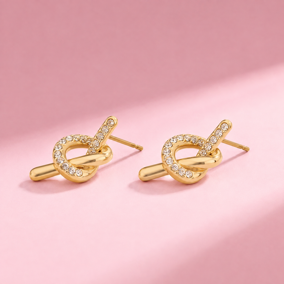 Aretes Lucy DKNY Color Dorado