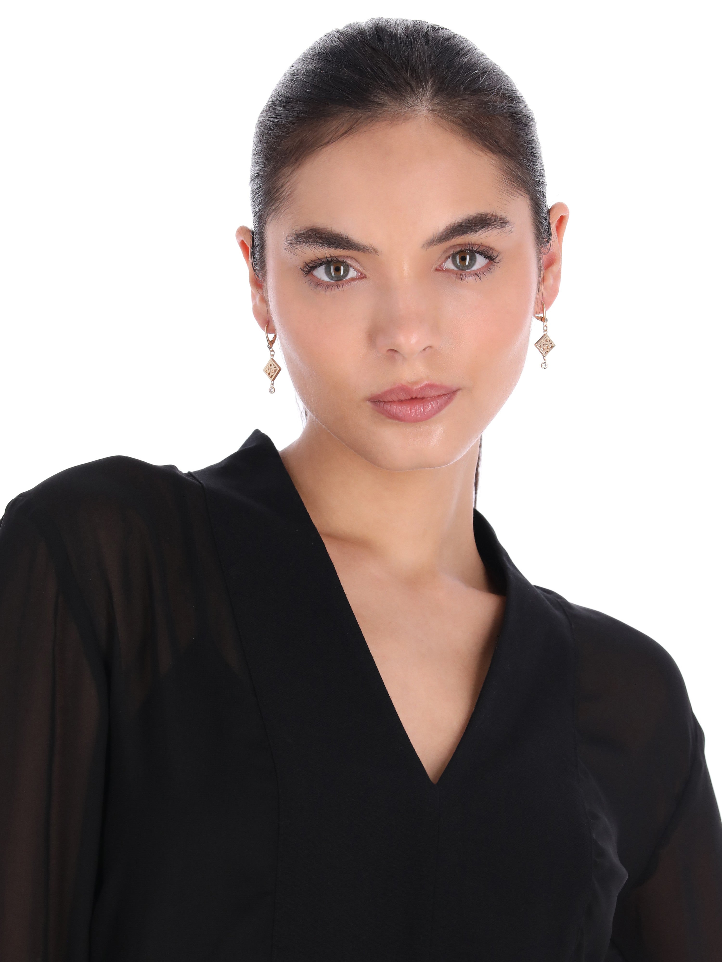 ARETES DKNY COLOR DORADO FORMA ROMBO 04G00866