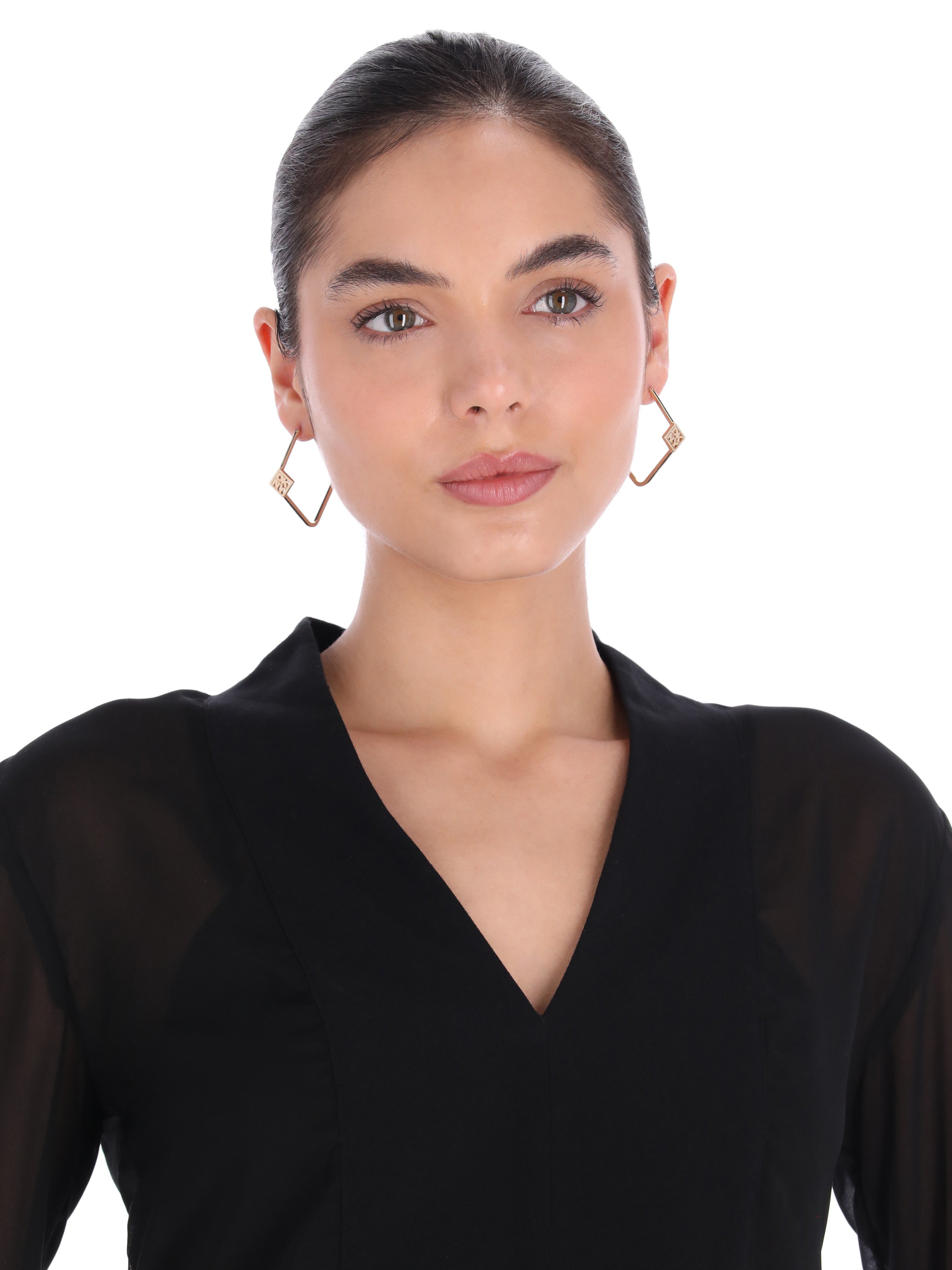 ARETES DKNY COLOR DORADO FORMA IRREGULAR 04G00893