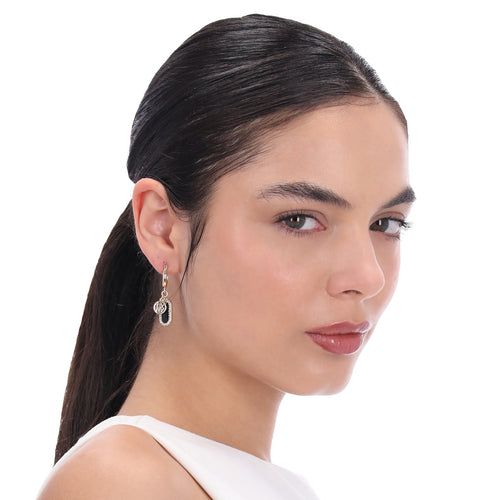 Aretes DKNY Color Dorado Forma de barra 04G00914