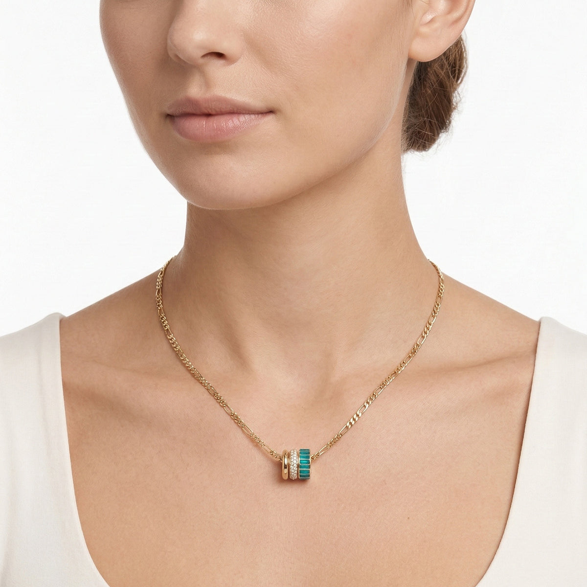 COLLAR DKNY COLOR DORADO FORMA CIRCULAR 04N00349