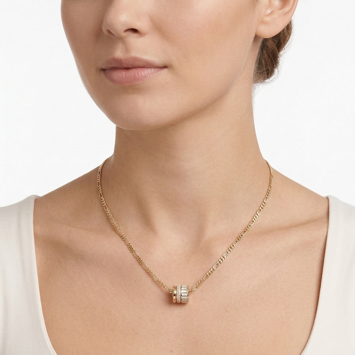 COLLAR DKNY COLOR DORADO FORMA CIRCULAR 04N00350