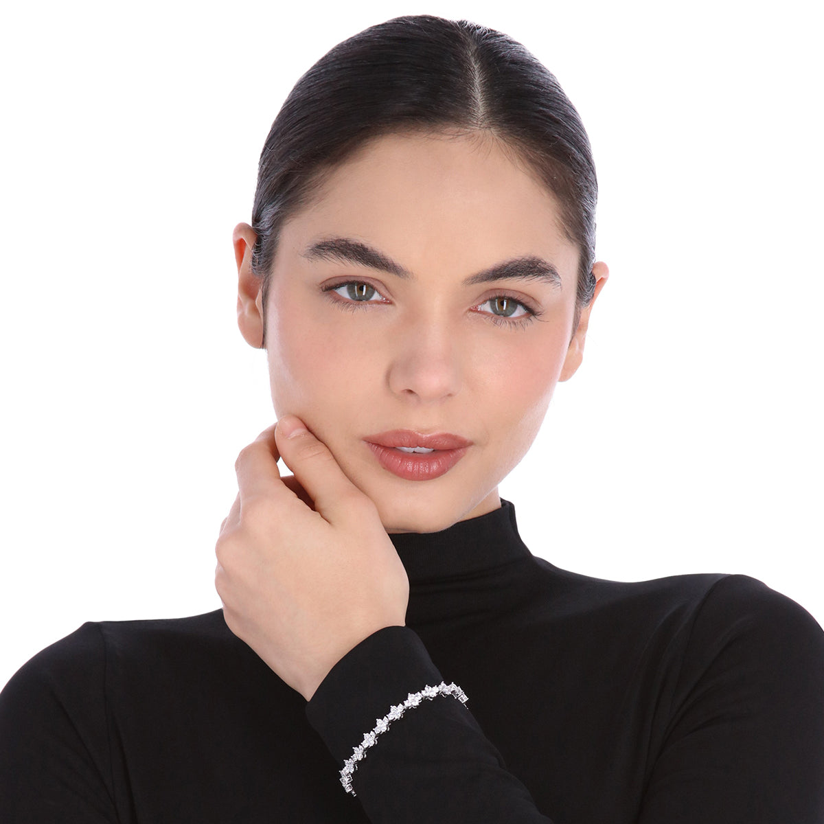 PULSERA COLOR PLATEADO, GIVENCHY, FORMA CIRCULAR TIPO TENNIS FLEXIBLE DE CRISTALES COLOR TRANSPARENTE, CIERRE TIPO PRESIÃ“N, FAMILIA CRYSTALIZED GARDEN, CONTENIDO 1 PULSERA