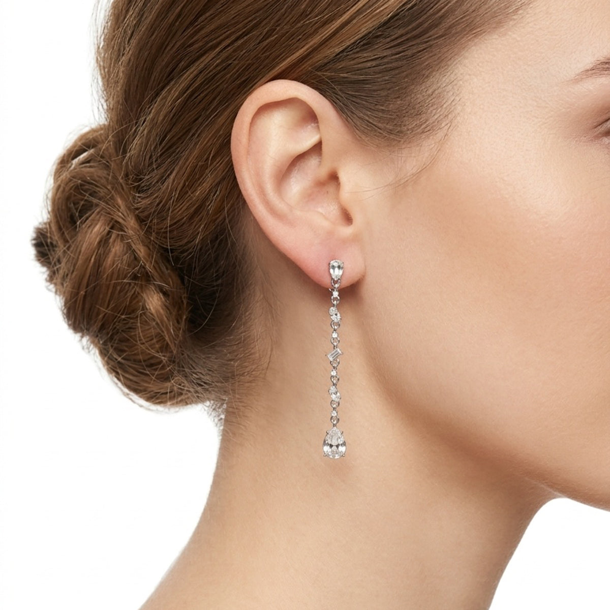 Aretes Givenchy Color Plateado con cristal multicolor 07G00987