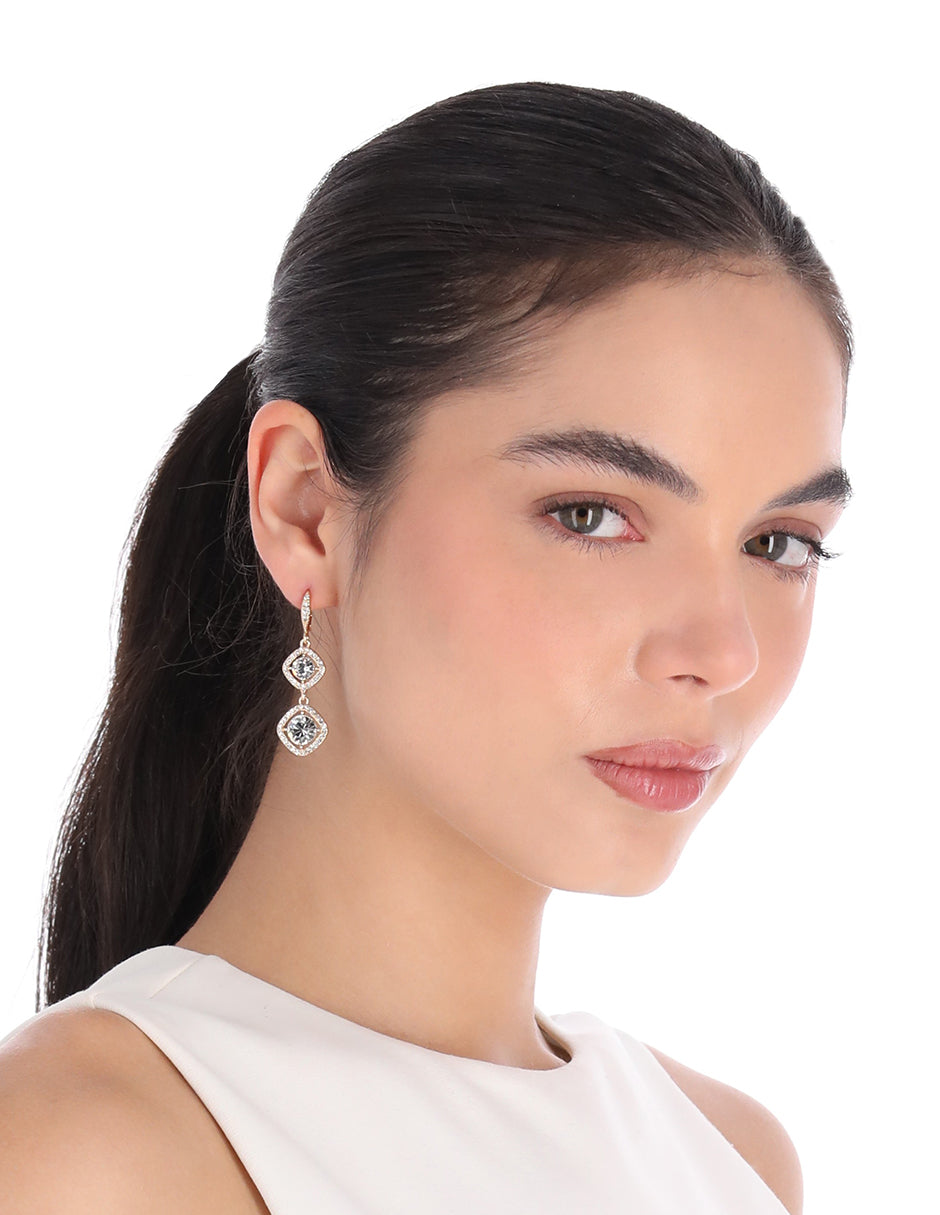 ARETES GIVENCHY LATÃ“N COLOR DORADO FORMA CIRCULAR 07G01050