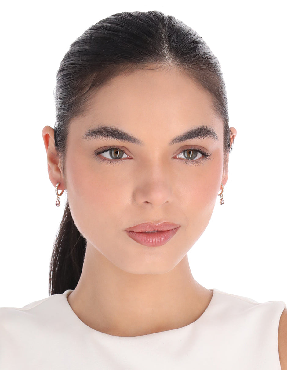 ARETES GIVENCHY LATÃ“N COLOR DORADO FORMA PERA 07G01060