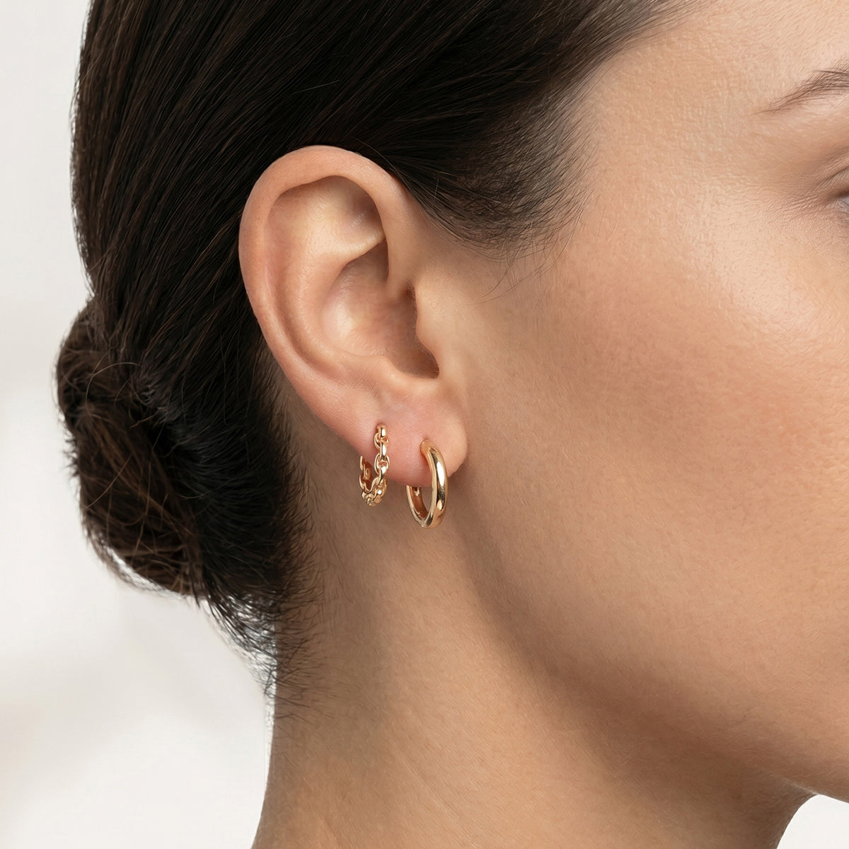 Aretes Ralph Lauren Color Dorado Forma de nudo 14G01402