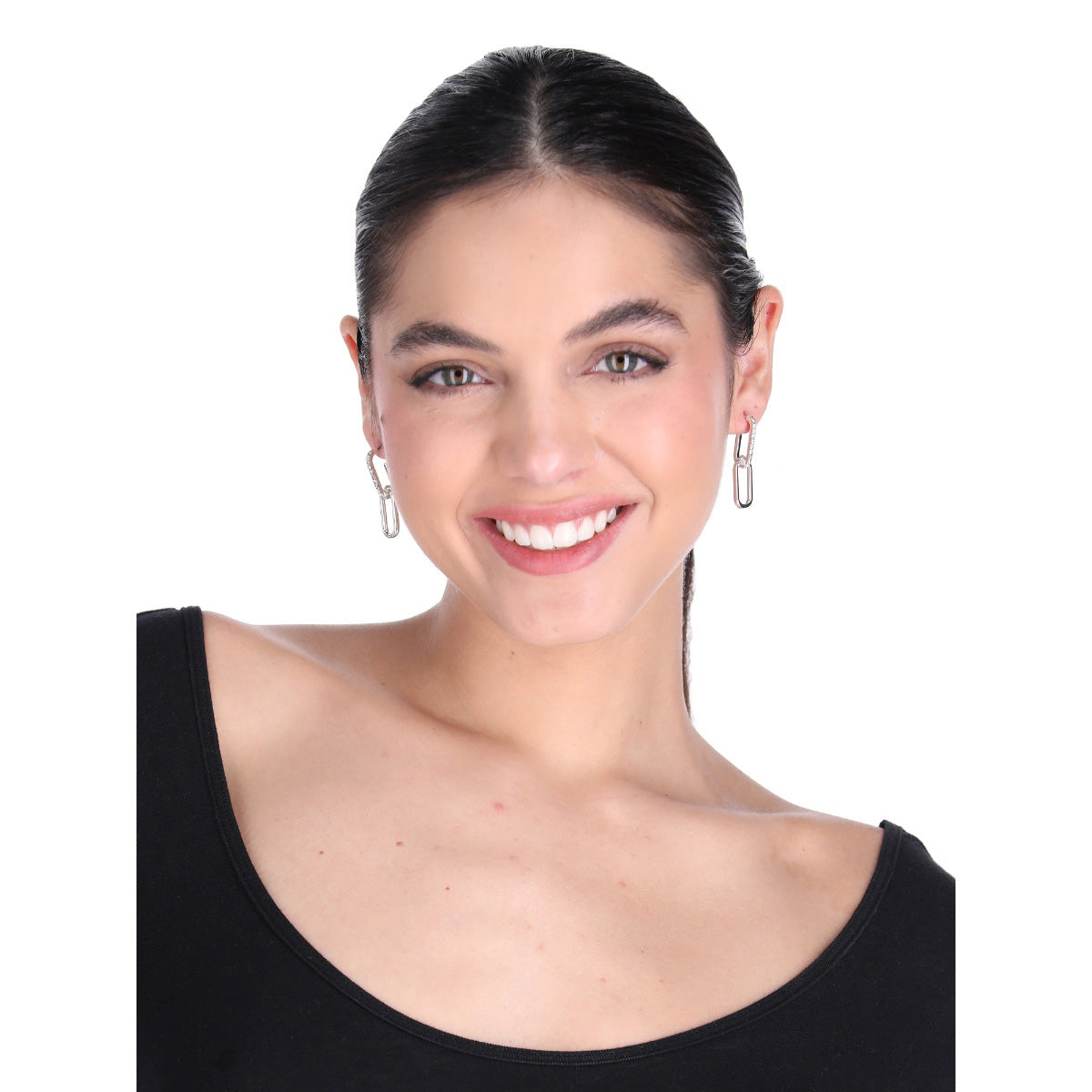 ARETES NINE WEST PAVE SOCIAL PLATEADO