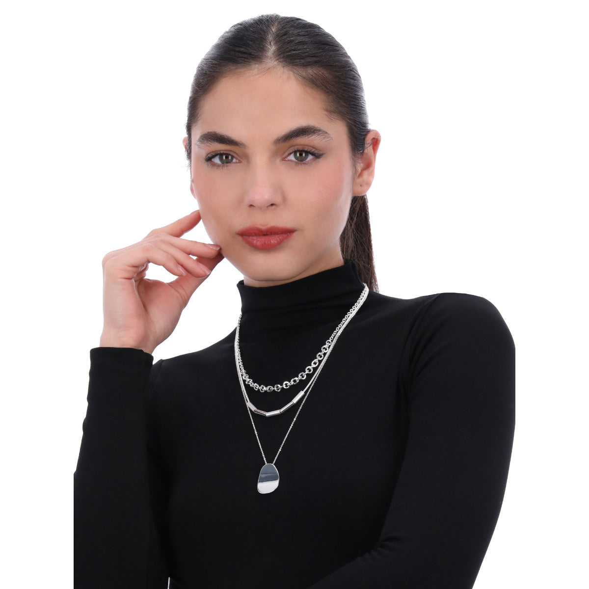 COLLAR NINE WEST ORGANIC SILVER METAL PLATEADO