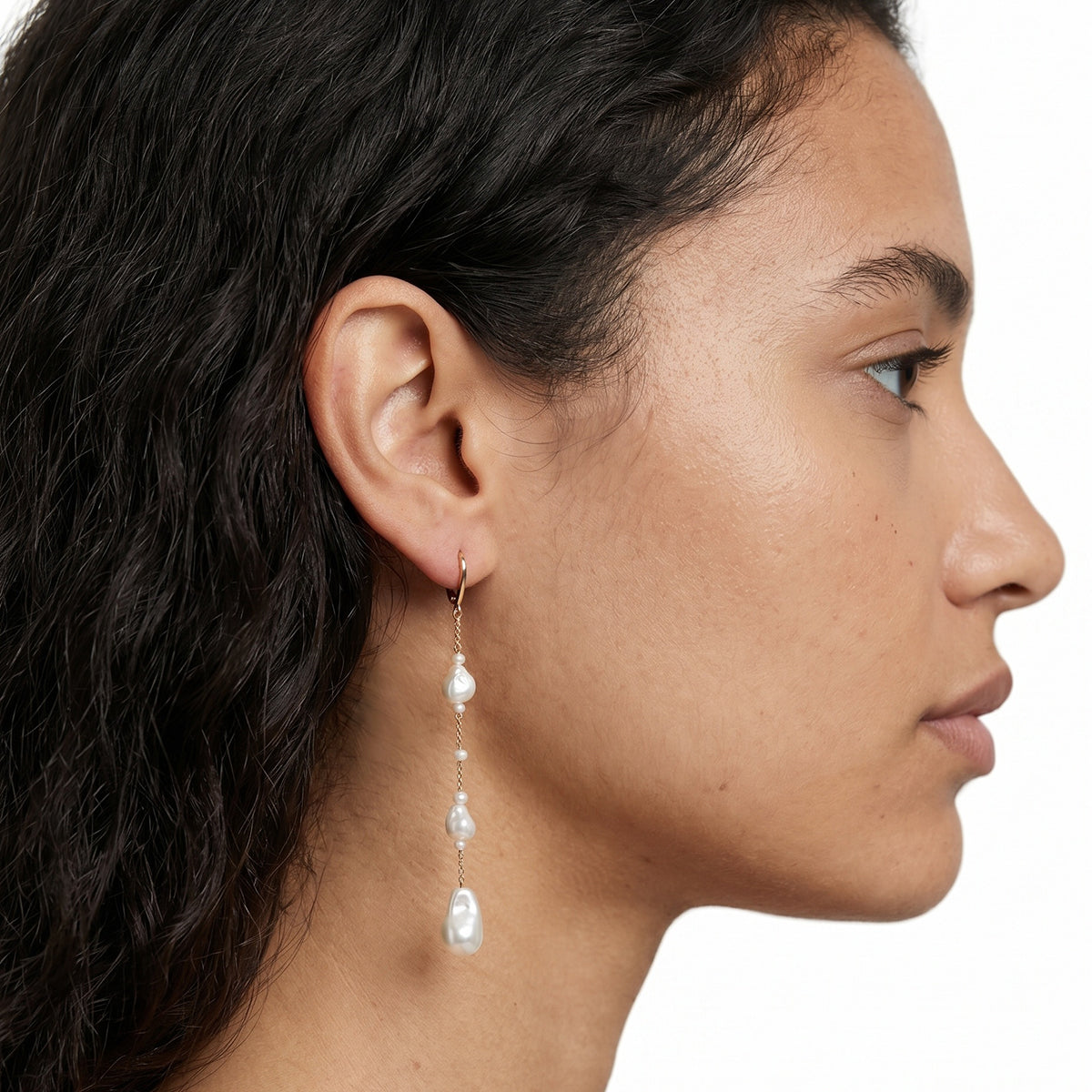 ARETES EMILY IN PARIS JOLIE PERLE DORADO