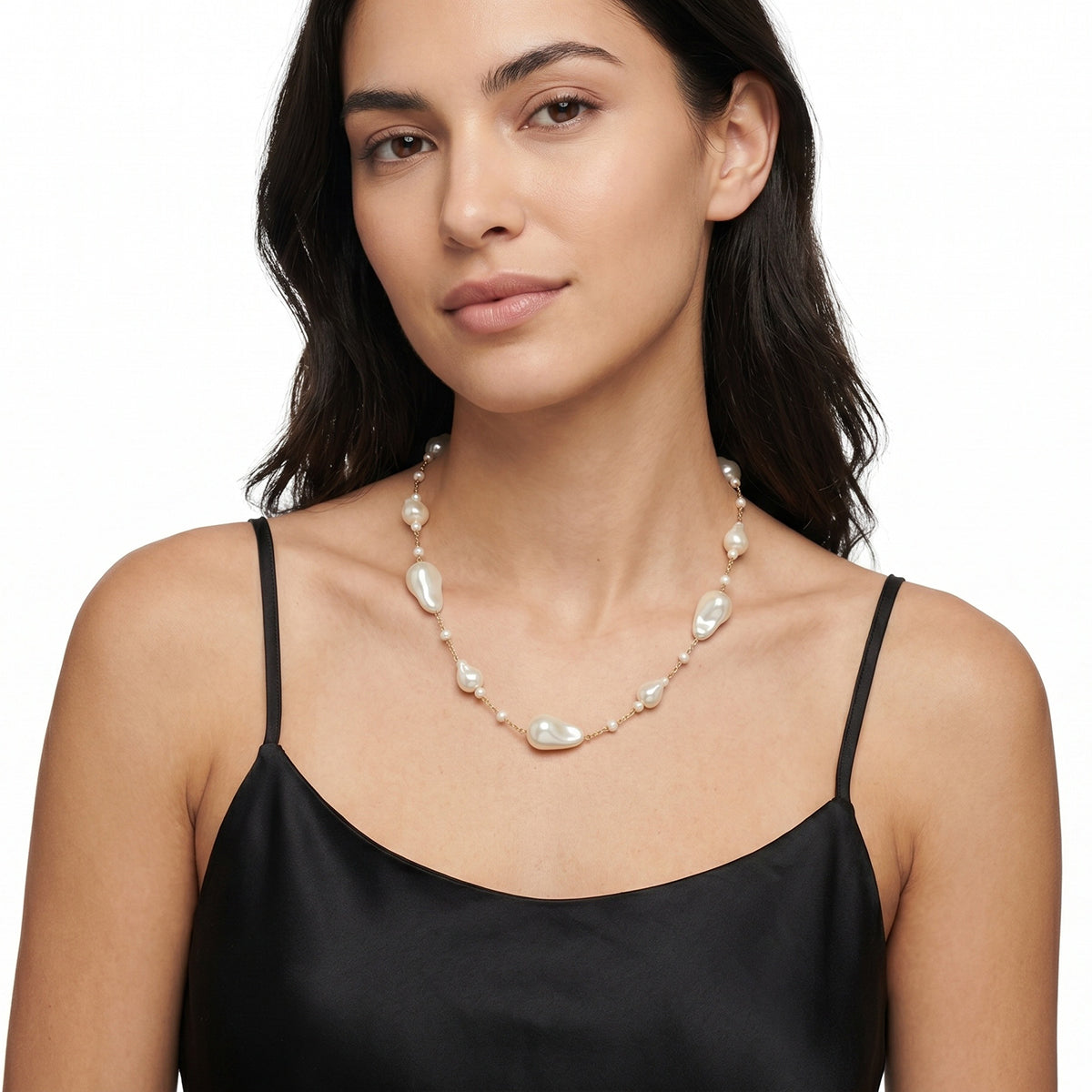 COLLAR EMILY IN PARIS JOLIE PERLE DORADO