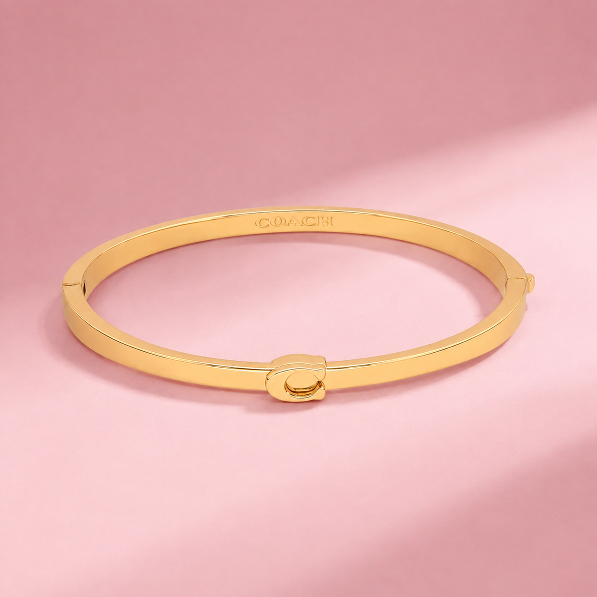 Pulsera Coach Gifting Dorada
