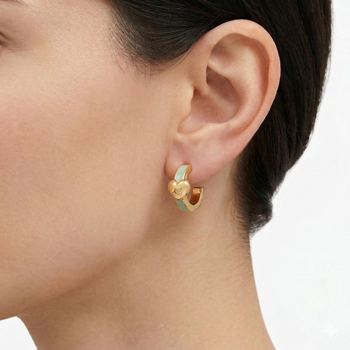 Aretes Coach Dorado Familia Mothers Day CorazÃ³n Con C Esmalte Verde Aqua