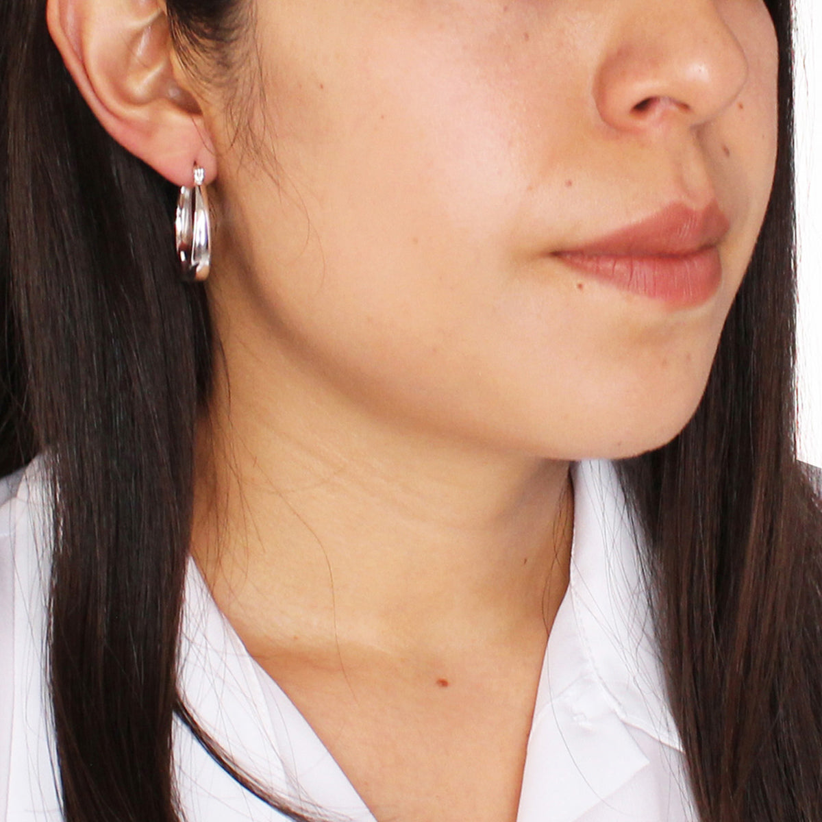 ARETES NINE WEST BASIC NW SILVER PLATEADO